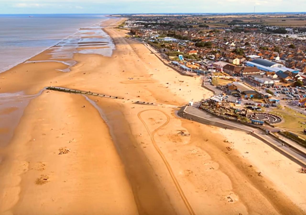 Romantic Lakeside Cottage By The Beach! With Super Cosy Log Burner! The Perfect Escape To Your Home From Home By The Sea! So Relaxing - You Won'T Want To Leave! Pet Friendly! مابليتورب المظهر الخارجي الصورة
