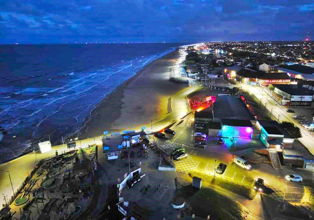 Romantic Lakeside Cottage By The Beach! With Super Cosy Log Burner! The Perfect Escape To Your Home From Home By The Sea! So Relaxing - You Won'T Want To Leave! Pet Friendly! مابليتورب المظهر الخارجي الصورة