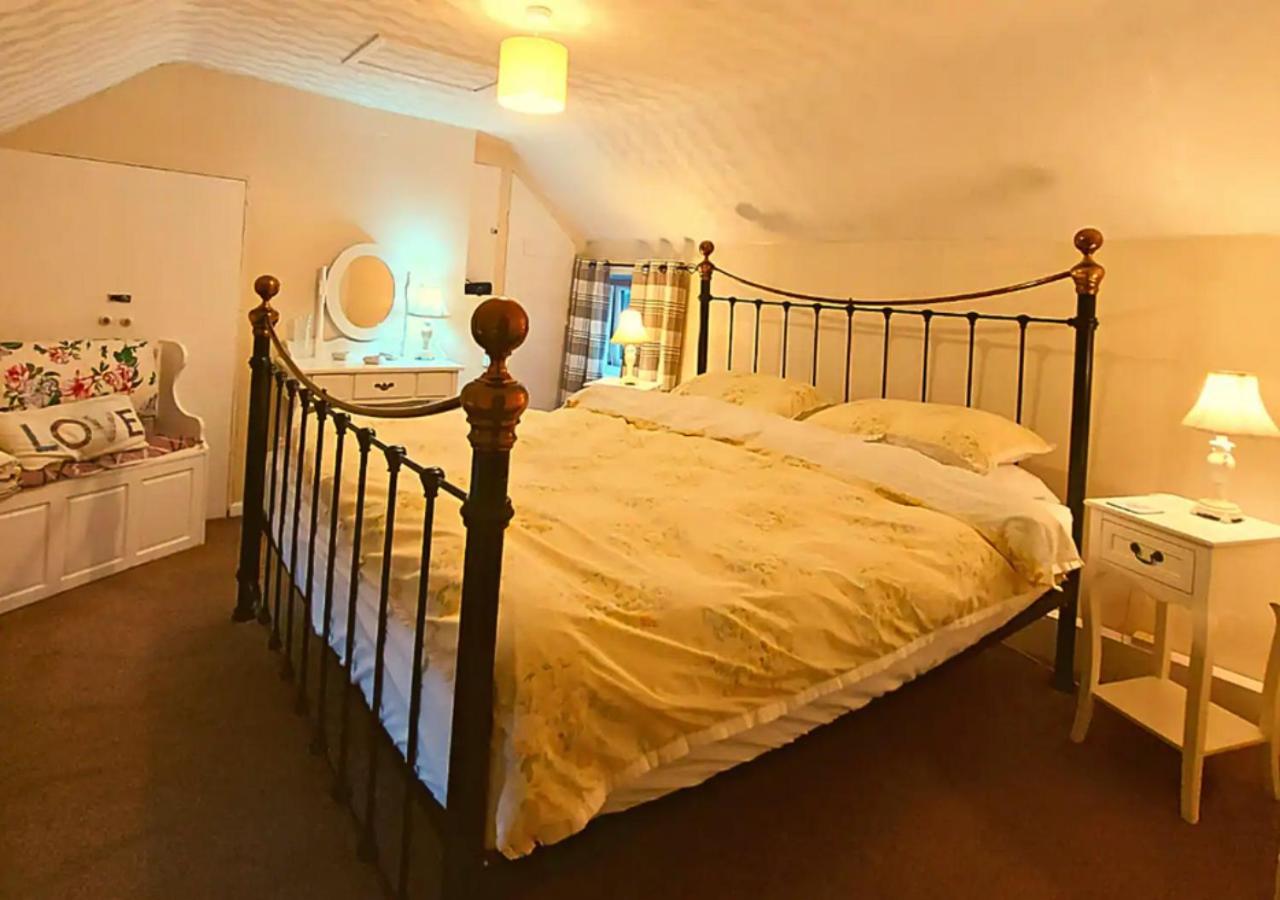 Romantic Lakeside Cottage By The Beach! With Super Cosy Log Burner! The Perfect Escape To Your Home From Home By The Sea! So Relaxing - You Won'T Want To Leave! Pet Friendly! مابليتورب المظهر الخارجي الصورة